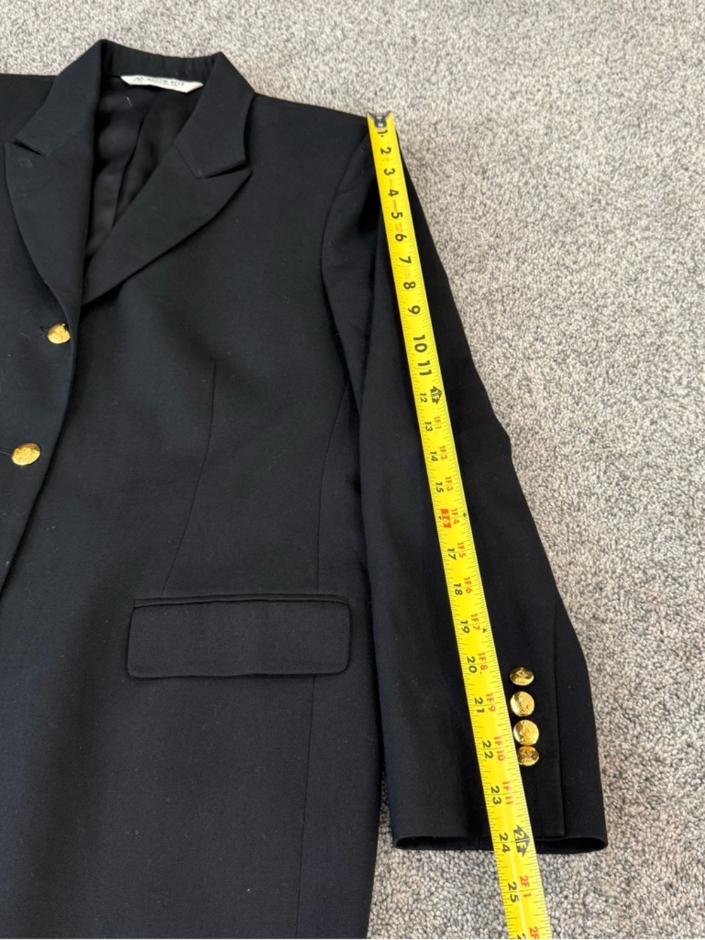Vintage Austin Reed 100% Wool Black Gold Button Women’s Coat US 14 Made In USA - Picture 4 of 10
